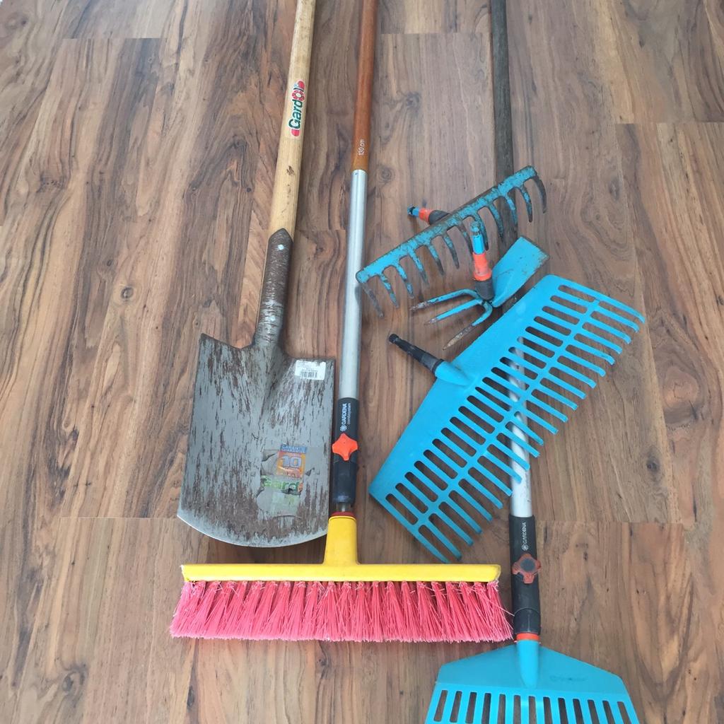 Gartengeräte Gardena Späten Harken Besen etc in 25421 Pinneberg für €