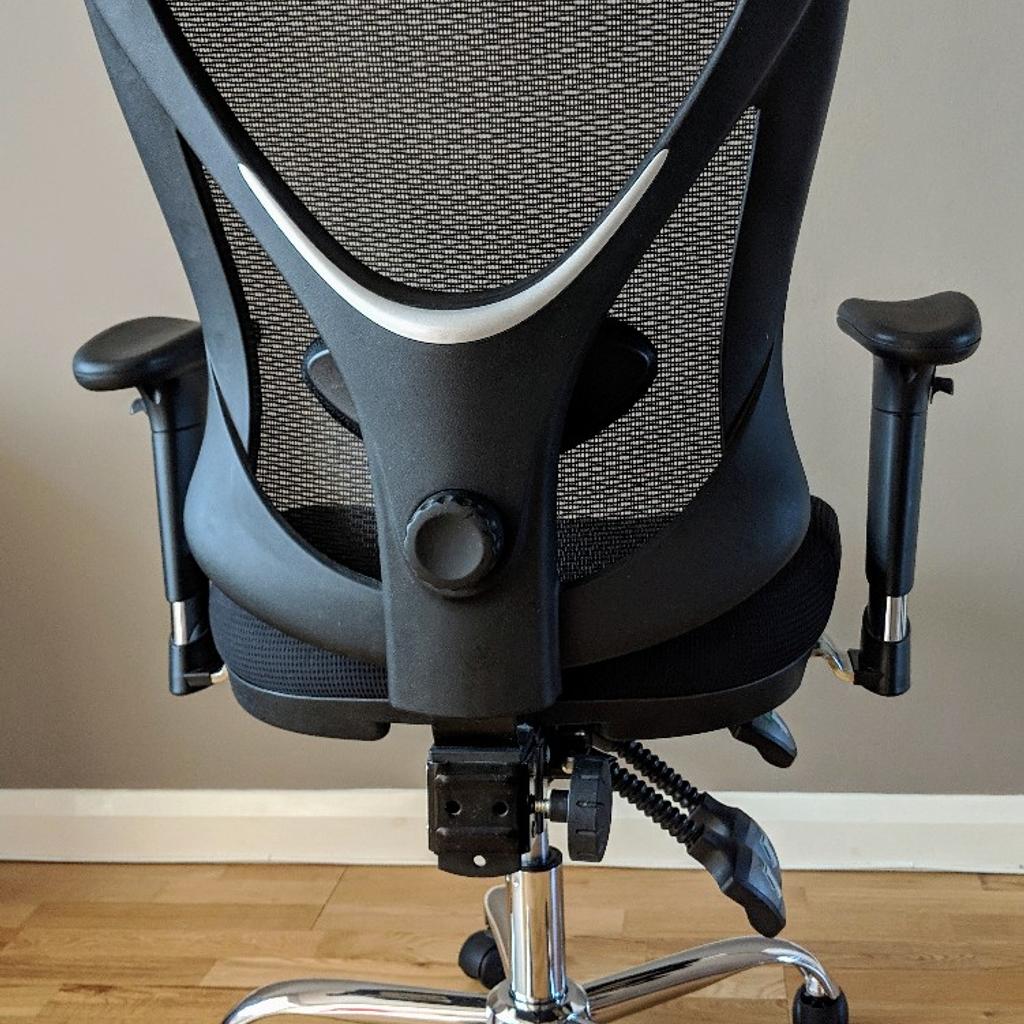 Staples discount crusader chair