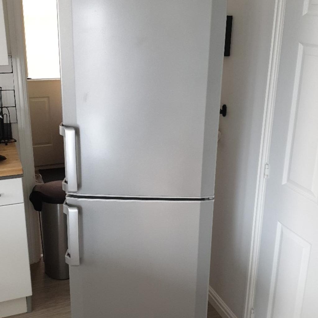Beko Fridge Freezer excellent condition in Easington für £ 50,00 zum