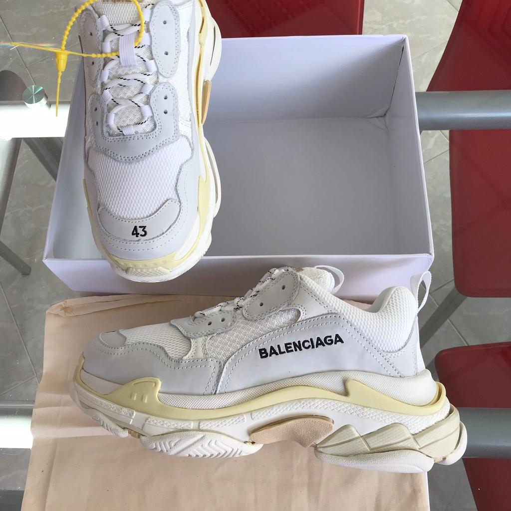 Balenciaga triple best sale s numero