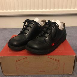 Size UK 4
Premium condition
Plain black, Comes with the box
Original price: £57.99
Only worn once 