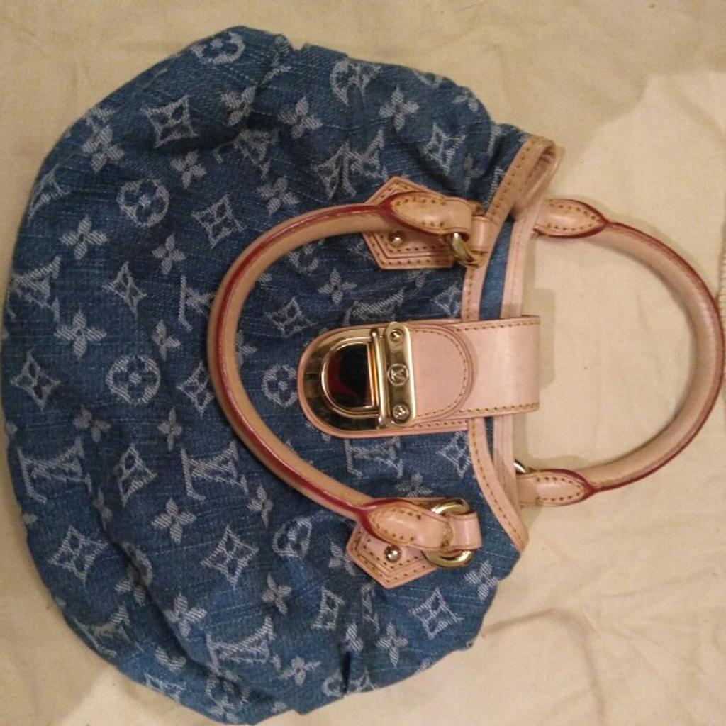 Louis Vuitton denim pleaty handbag in TW8 London für £ 450,00 zum