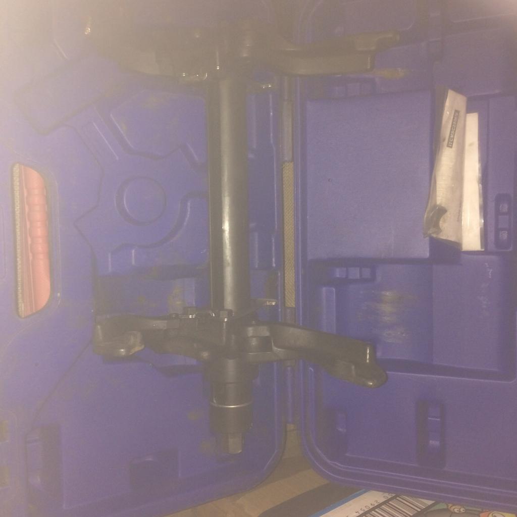 snap on coil spring compressor/ in FY4 Fylde for £150.00 for sale Shpock