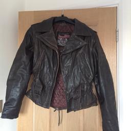 Vintage, new unused but old beautiful heavy and thinsulated authentic leather Jacket.

Captain Marvel movie she wears one very similar from age and time when riding the bike scene.

Has thinsulated lining so keeps you snug and warm.

Really has character and personality this Jacket.

Originally about $300 US.

Need quick sale so please make sensible offers
Thanks

PayPal accepted. Cash and pick up or bank transfer preferred and will give discount