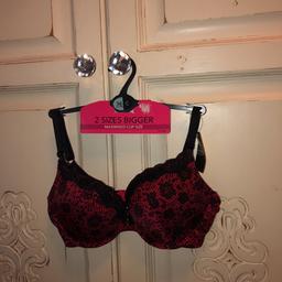 Brand new with tags
Red and black
Size 36c
This is the makes you look 2 sizes bigger design 🙌
From a immaculate smoke and pet free home
Collection near Laycock