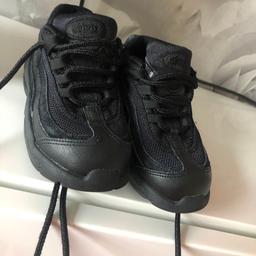Nike 110s all black. Perfect condition collection only size 8.5 kids