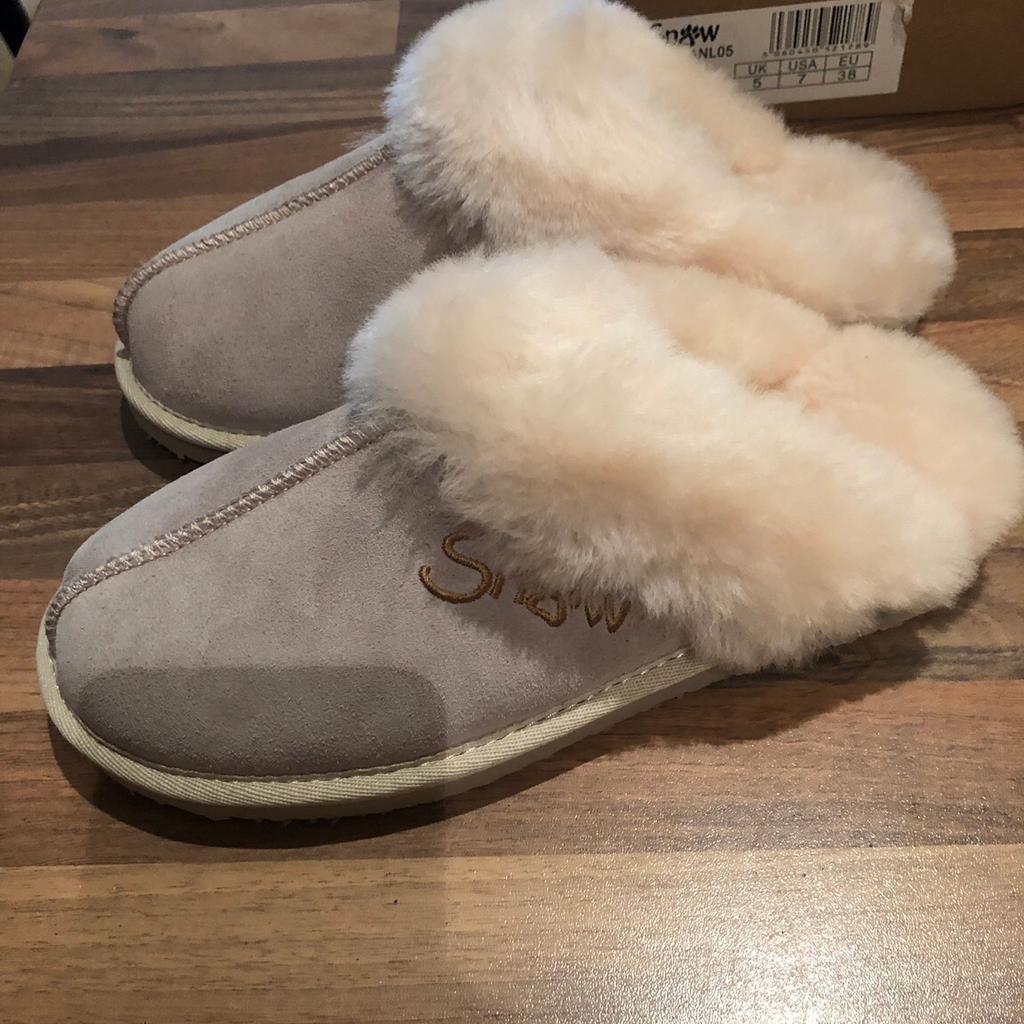 Snowpaw sheepskin online slippers