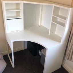 white corner desk
Cost £135 from Ikea
One mark on desk see pics
Collection only
£70