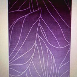 Vendo tappeto Ikea 133x195 toni viola e lilla per salotto o camera pelo corto. Vendo a 15€
