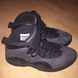 size 8 good condition
