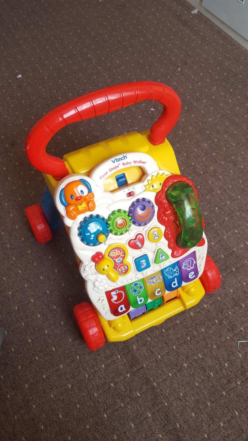 vtech first steps baby walker in OL8 Oldham für £ 5,00 zum Verkauf ...