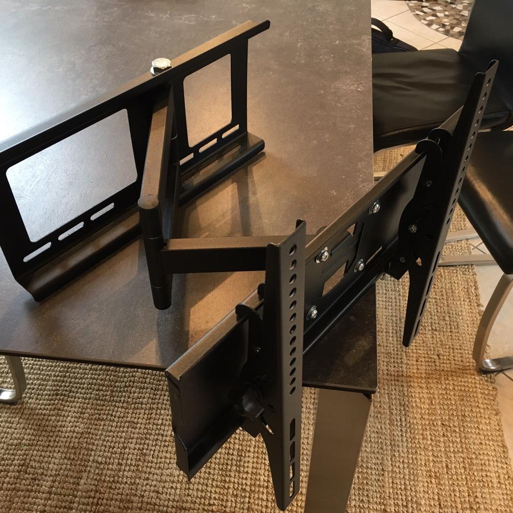 TV Wandhalterung schwenkbar ausziehbar in 91325