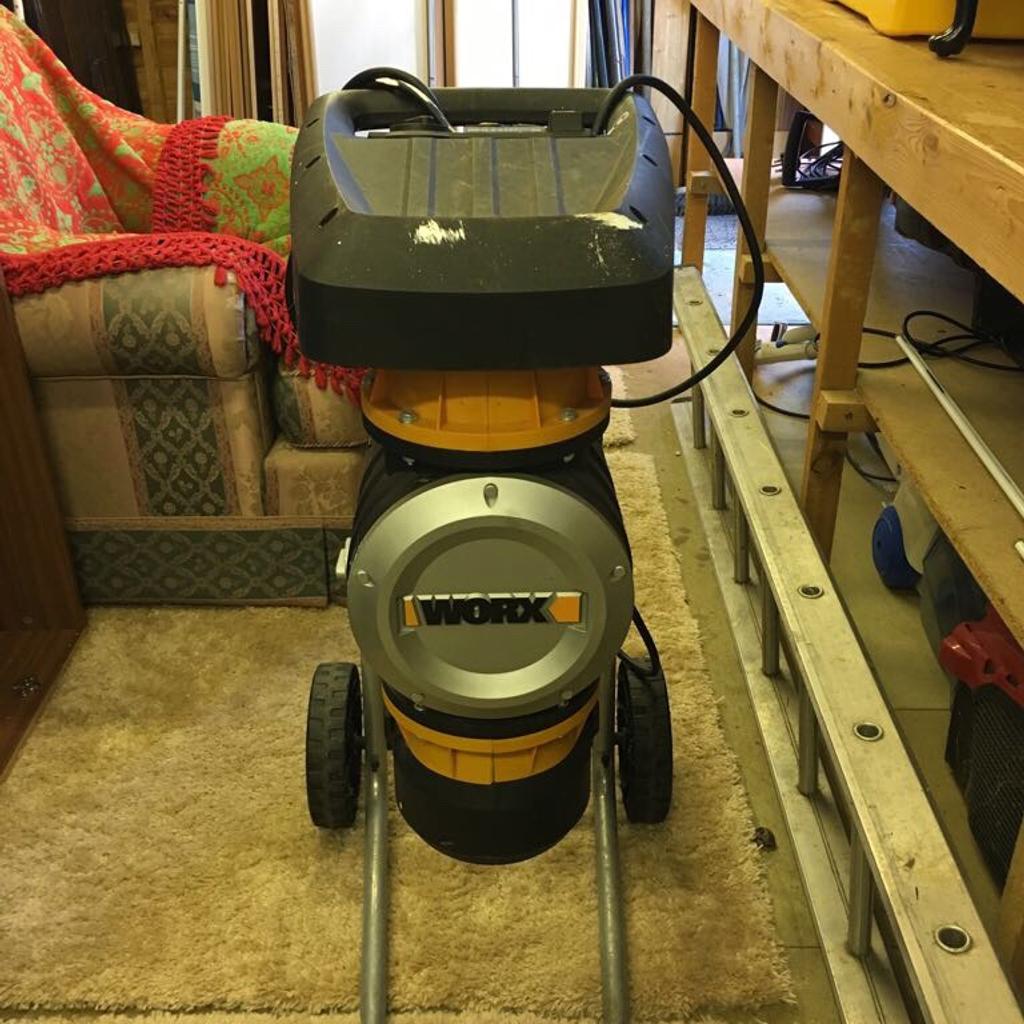 Garden Shredder Worx WG401E 2500w in Linford for 50.00 for sale