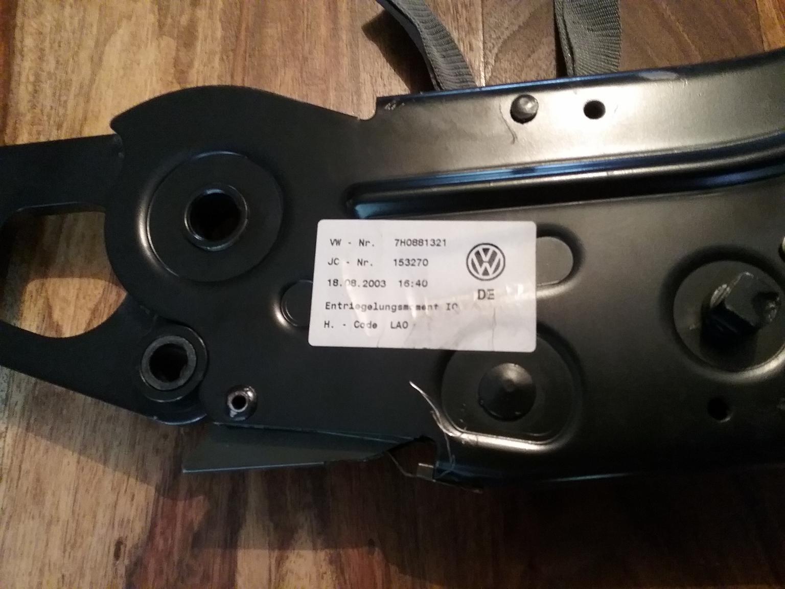 Vw T5 folding seat bracket in DY11 Wyre Forest für 80,00 £ zum Verkauf