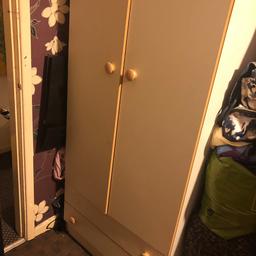 Double wardrobe for free