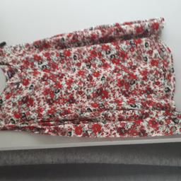red flower top as bows on back excellent condition size 20 from smoke free home having a sort out