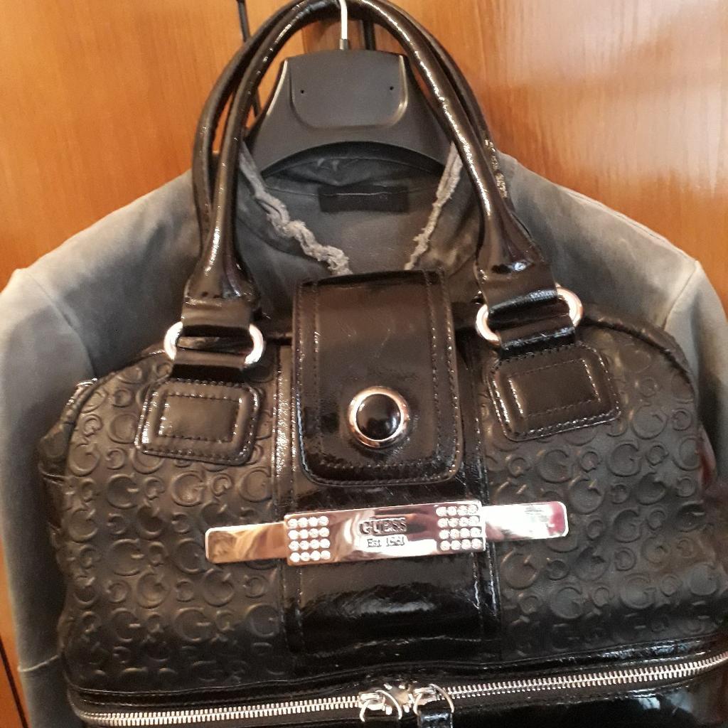 Borsa guess hot sale vernice nera