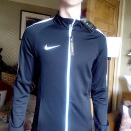 Nike tracksuit top. Size small men's. Brand new. Not got time to take it back to the shop. Still got all of the tags .