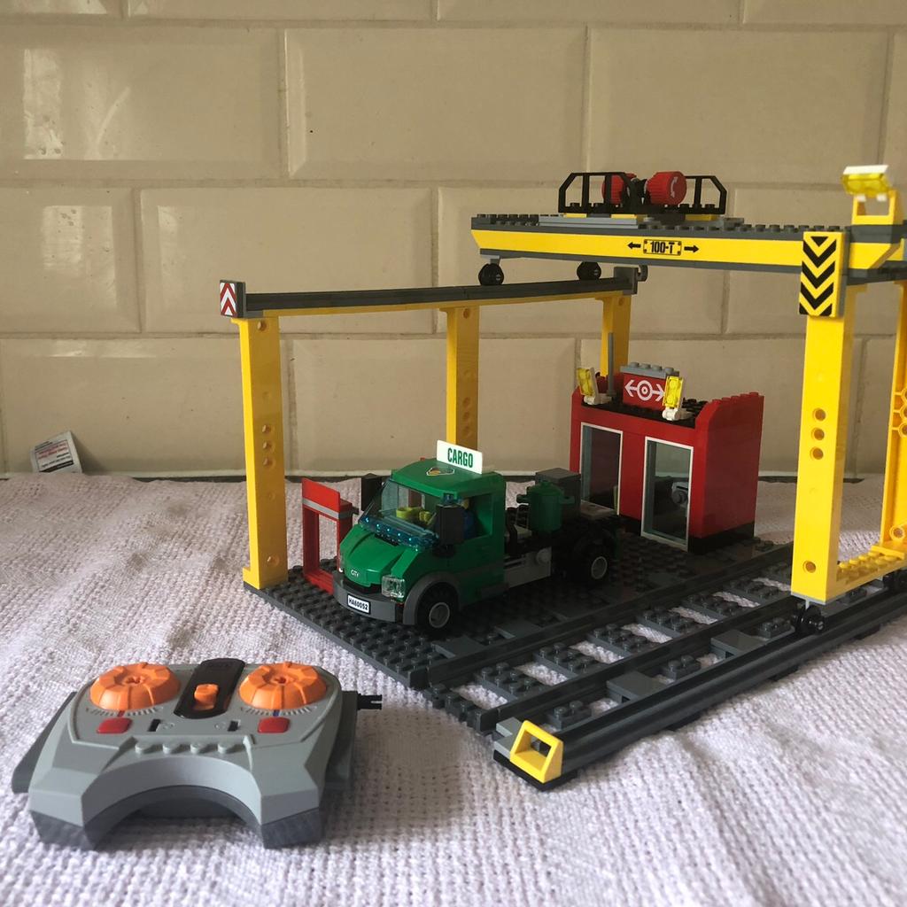 LEGO Cargo Train Set 60052 Instructions