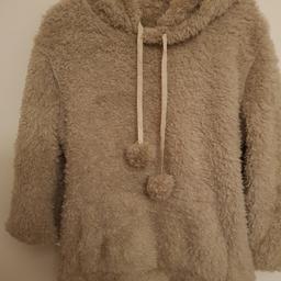 Size small really cosy never worn