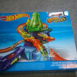 Brand new colour shifters colour splash science lab brand new never been opened bought for Christmas son not interest in it. Collection cv4