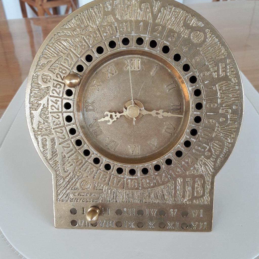 Tischuhr mit ewigem Kalender in 5113 Sankt Georgen bei Salzburg for €20