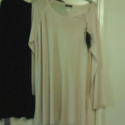 two la redoute top one not worn size 22/24 black and pale pink