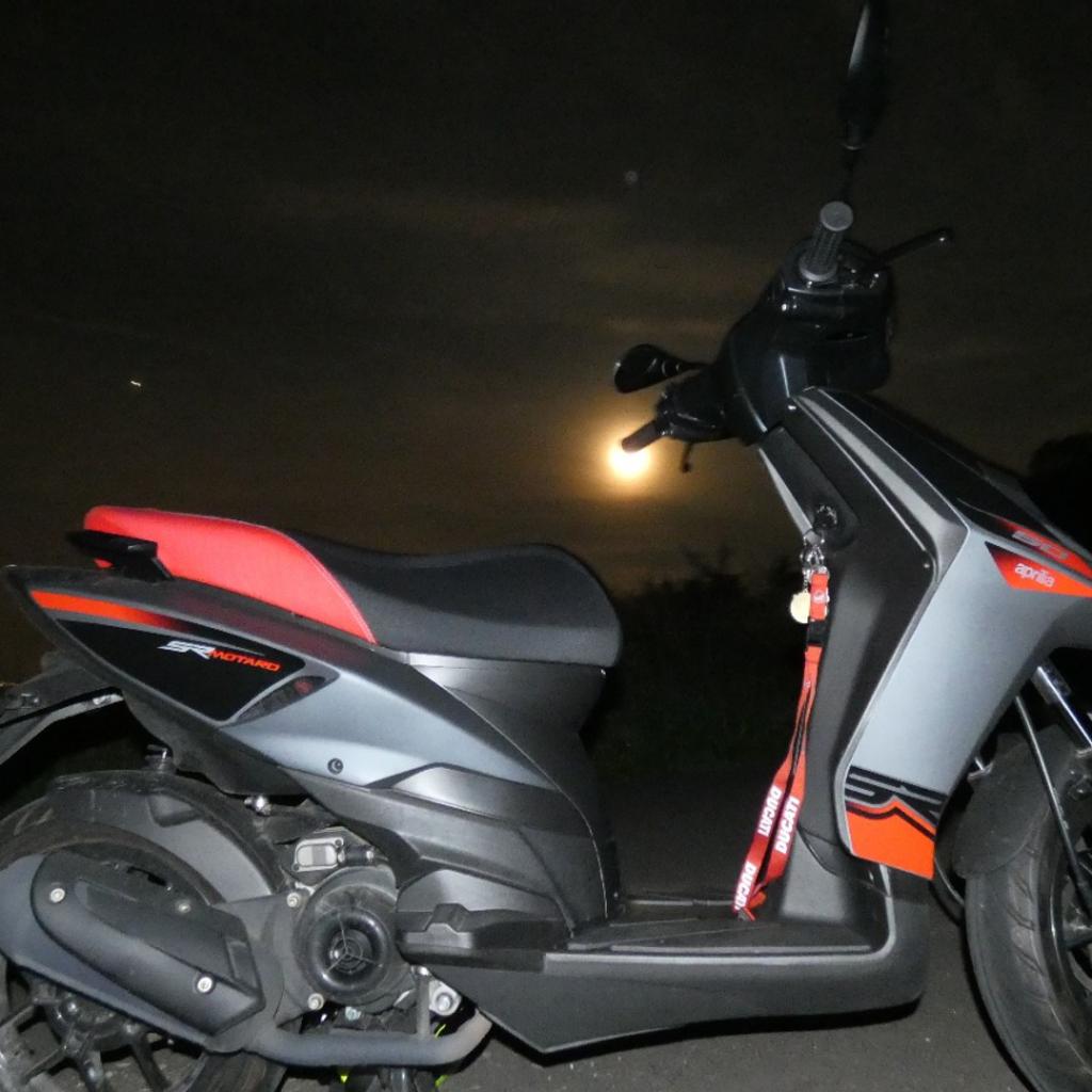 Aprilia Motard SR 50 in 64546 MörfeldenWalldorf für € 1.200,00 zum