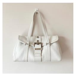 White leather PRADA PELLE SERVO BIANKO handbag. 
Can be worn over the shoulder or on the arm, complete with dust bag and authentic cards. 
In very good condition. 
Size: 12.5”x8.0”x3.5”