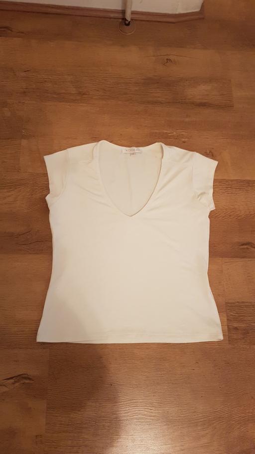  — gym wear 