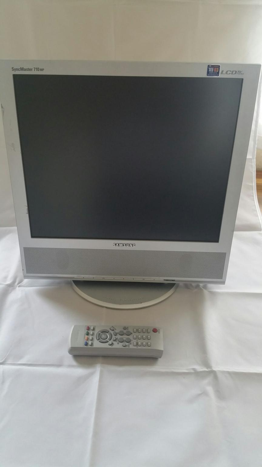 Samsung SyncMaster 710MP in Lichfield for £25.00 for sale | Shpock