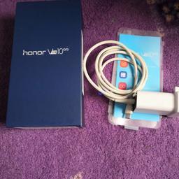 Honor view 10 BKL-L09
128hb. 6gb Ram
Unlocked
Used in good condition

Comes with a box and charger

Selling due to upgrade

220ono