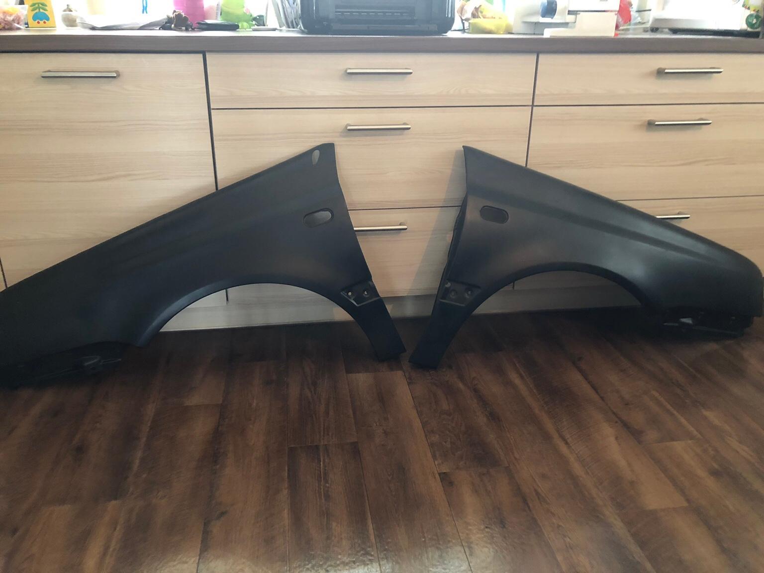 Golf 4 Cabrio Kotflügel in 4650 Edt bei Lambach für € 440,00 zum Verkauf Shpock AT