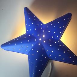 Sterne Lampe für Kinderzimmer 
Im guten Zustand