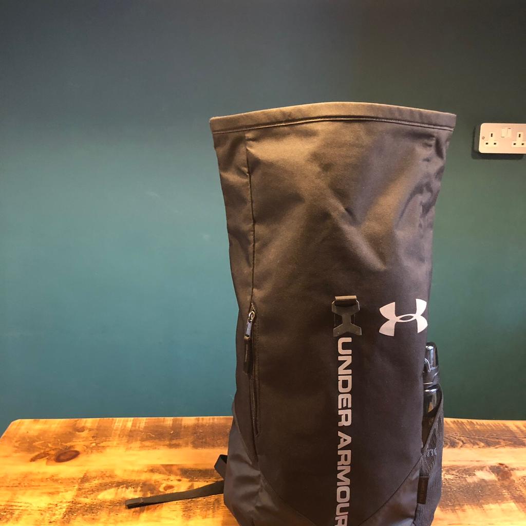 Under armour deals roll trance sackpack