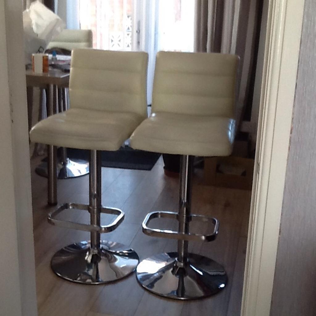 4 leather breakfast bar stools in Doncaster für 60,00 £ zum Verkauf Shpock DE