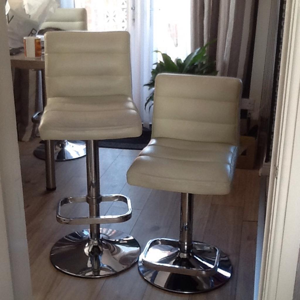 4 leather breakfast bar stools in Doncaster für 60,00 £ zum Verkauf Shpock DE