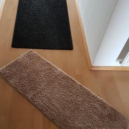 2 Teppiche zu verkaufen wegen Staubsaugerroboter.
schwarzer Teppich: 66,5cm× 170cm
brauner Teppich: 44,5cm× 120cm
beide sind ca. 1 Jahr alt.

Verkaufe sie auch einzeln.
