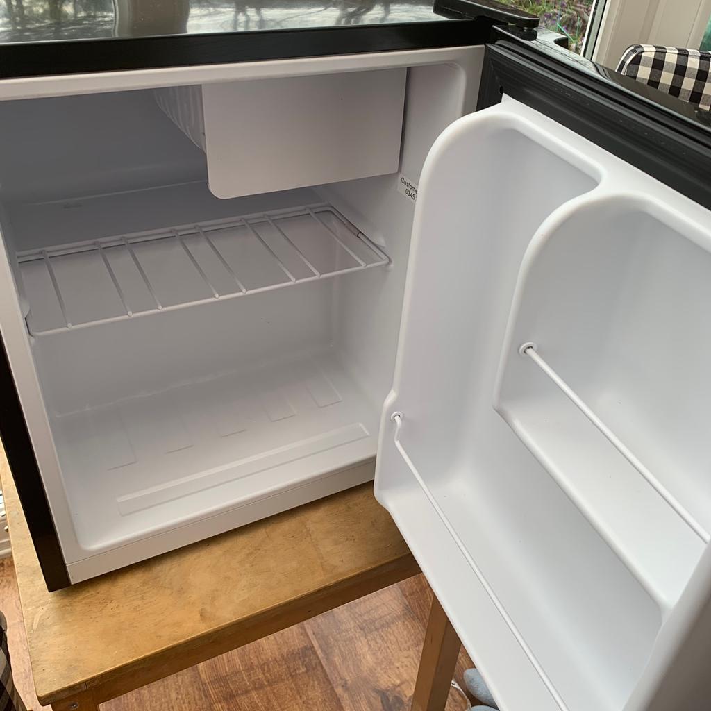 Counter top fridge in NN10 East Northamptonshire for £45.00 for sale