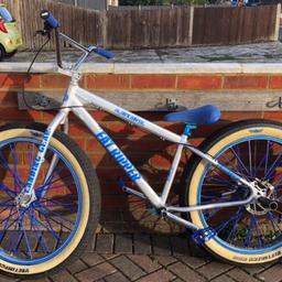 This is the first fat ripper that was released by Se bikes and there is only a few in the uk but this is the best condition of them out there with very few scratches. Comes with slx brake and beseeninreflx sticker kit with other customisations 
ONLY WANT SWAPS FOR A FAST RIPPER!