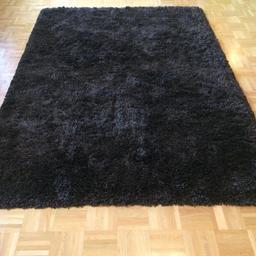 Verkaufe einen IKEA IKEA VINDUM Teppich Langflor in dunkelgrau.
Maße: 170 x 230 cm
Nur Selbstabholer.