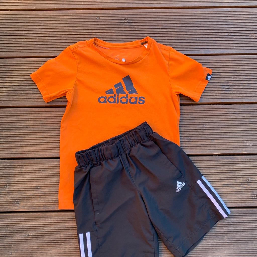 Adidas t-shirt cheap und hose