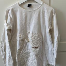 Long sleeve Zara Top in Size 9-10y((140cm) 
In very good condition.