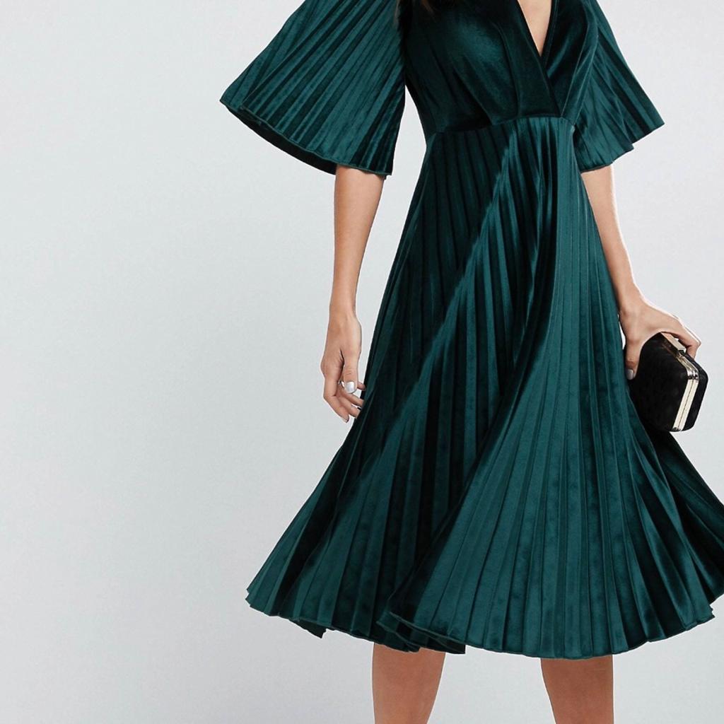 Asos green outlet velvet pleated dress