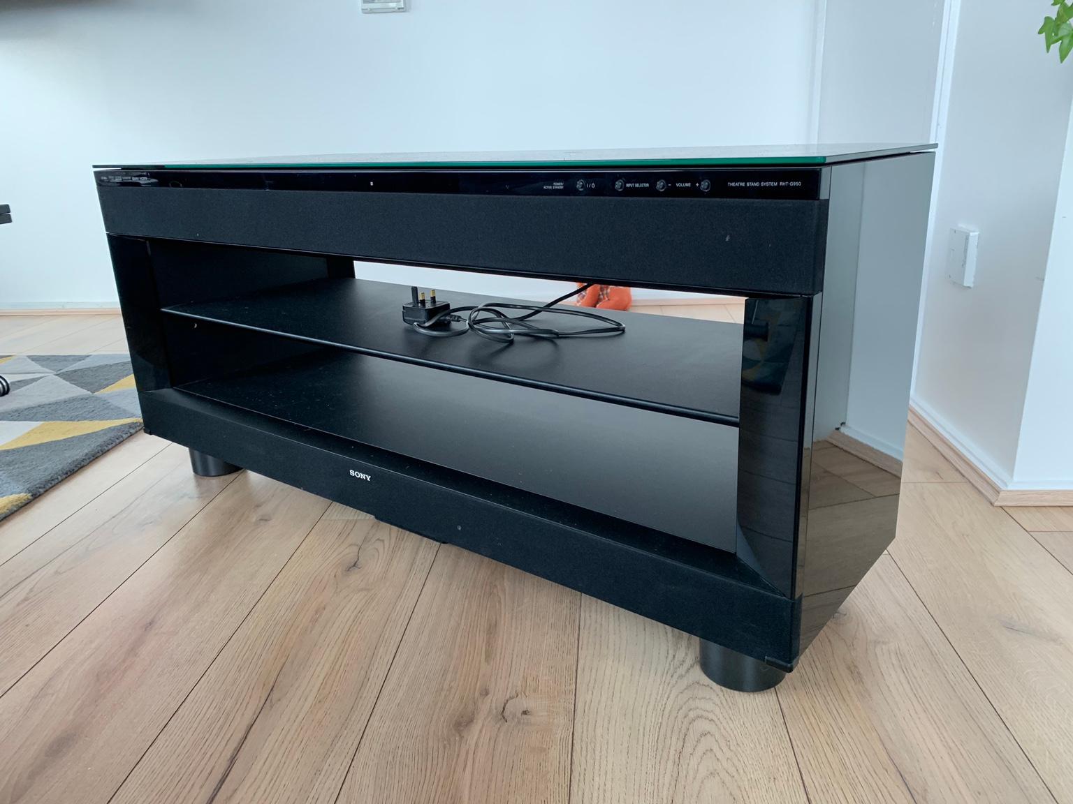 Sony TV Stand with 5:1 Home Theatre in SE11 London Borough of