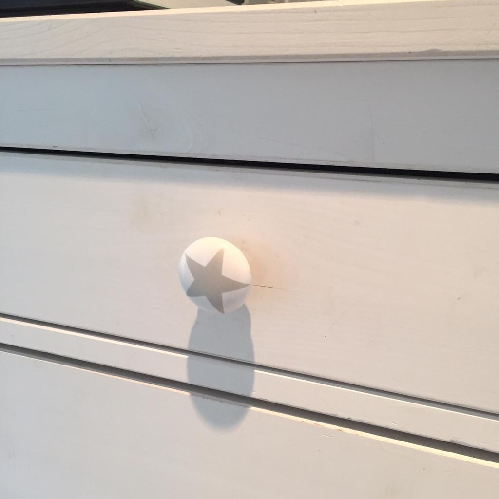 IKEAKommode 