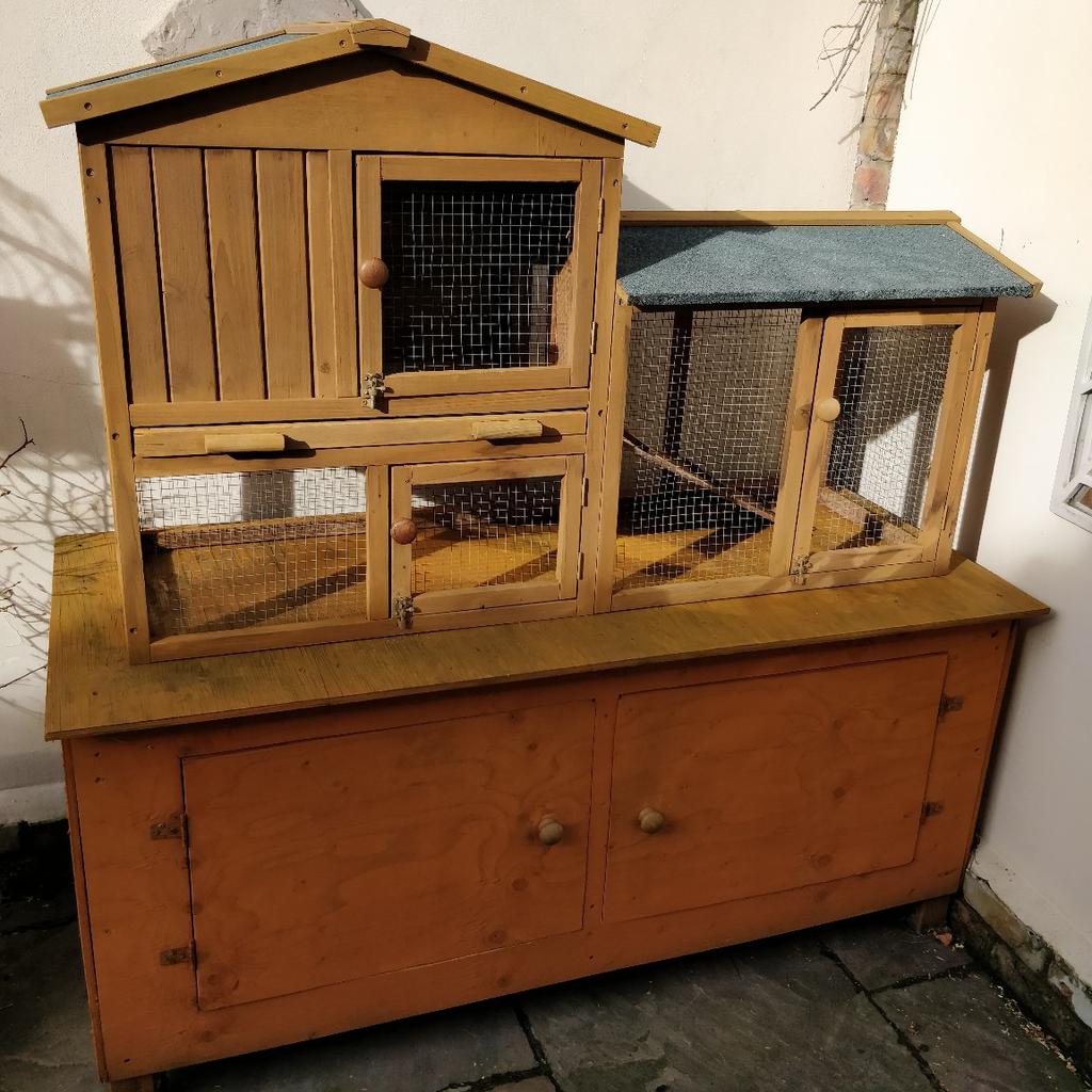 Rabbit hutch + accessories run etc in RM12 London for £65.00 for sale