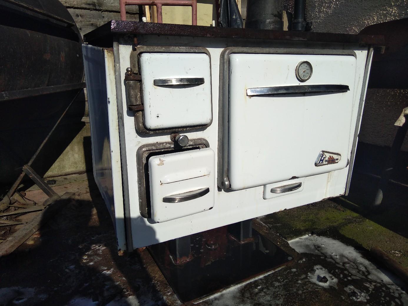 small wood burning oven /stove in SK5 Stockport for £150.00 for sale