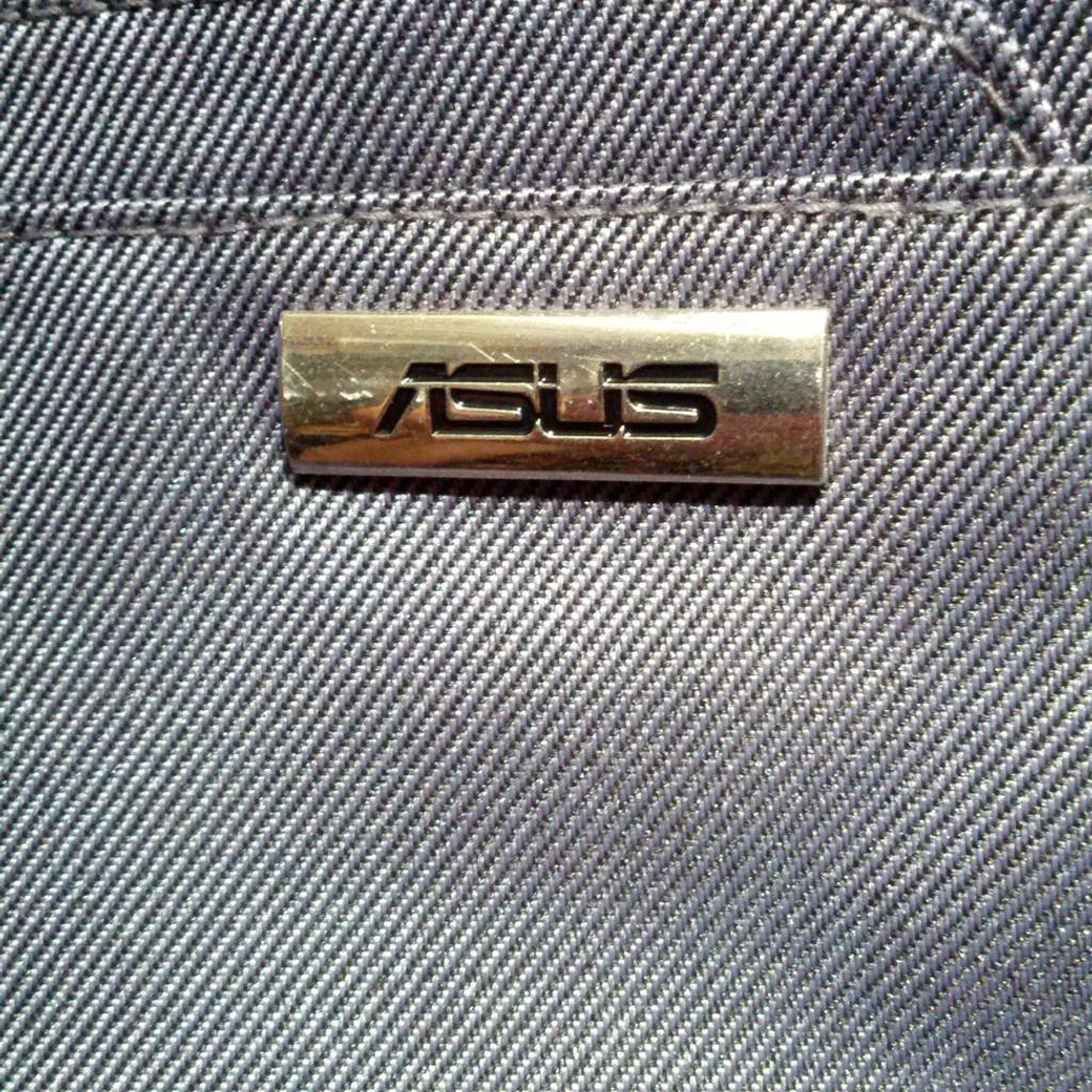 borsa porta computer Asus, in ottime condizioni