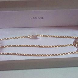 Brand new 9ct gold bracelet and necklace. Twist design.
Collection only. E1